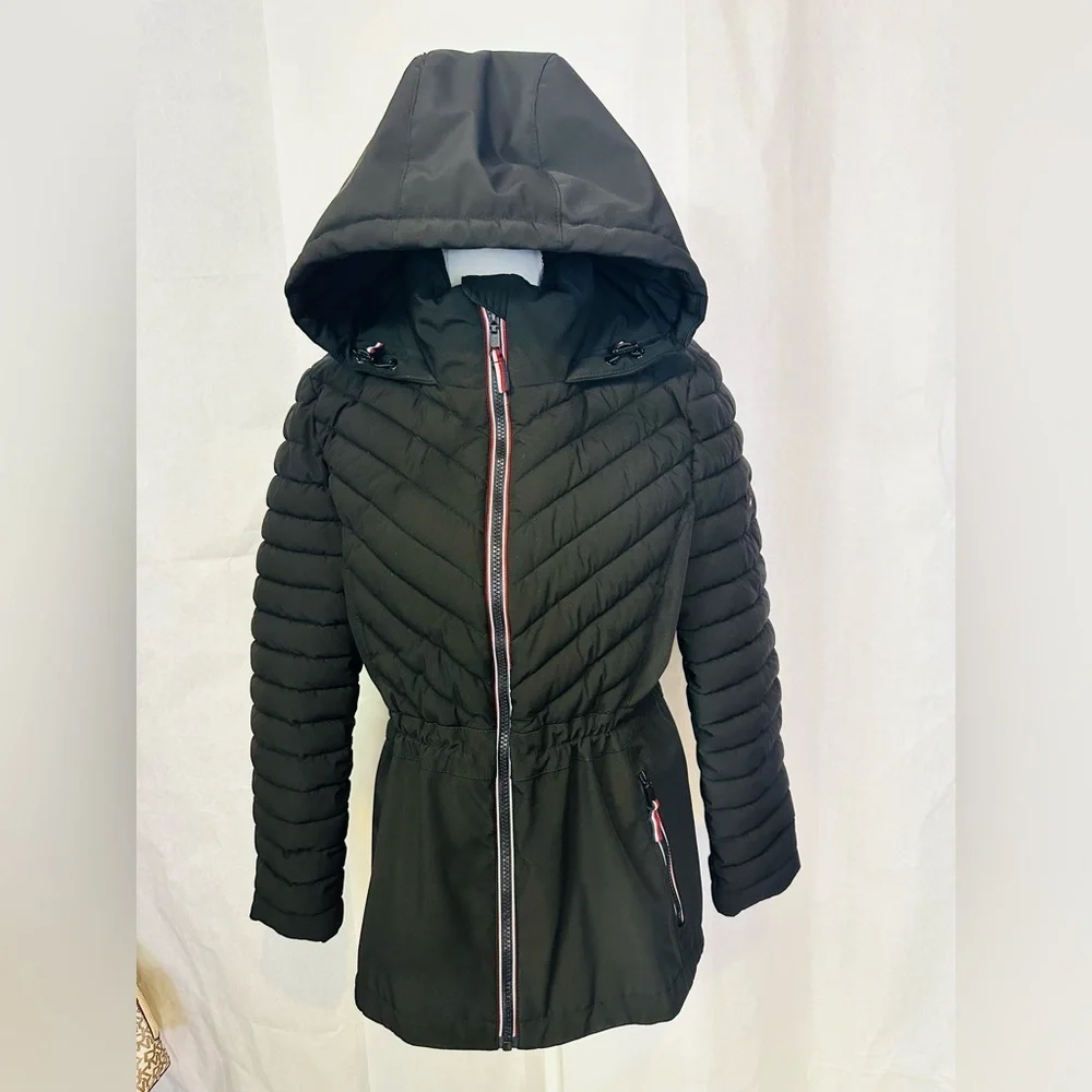 Women’s Black Quilted Hooded Jacket